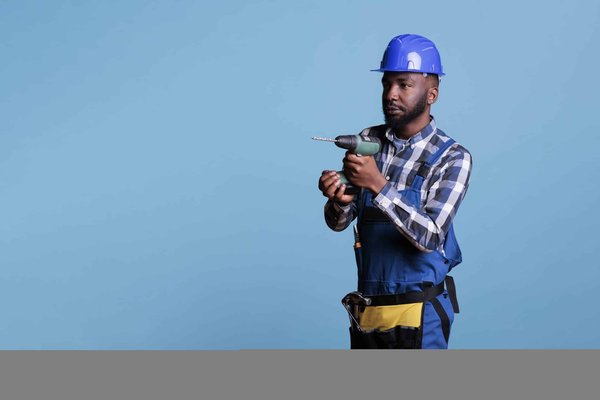 Quali sono le sfide nell'introduzione dei contratti intelligenti nelle aziende?